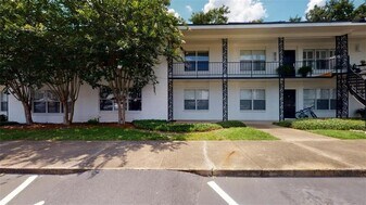4009 Old Shell Rd in Mobile, AL - Building Photo