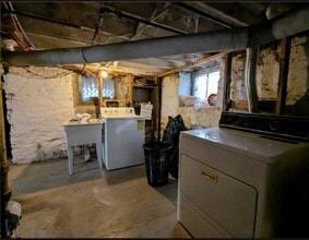 197 Brooks Ave in Rochester, NY - Foto de edificio - Building Photo