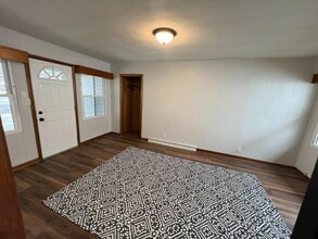 908 S Bauch Ave in Freeport, IL - Building Photo - Building Photo