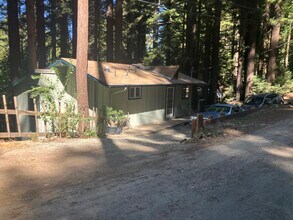 12235 Volver Ave, Unit 12235 Volver ave unit B in Felton, CA - Foto de edificio - Building Photo