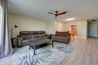 333 S Patrick Dr in Satellite Beach, FL - Building Photo - Building Photo