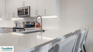 15950 Chase Hill Blvd, Unit 9412 in San Antonio, TX - Foto de edificio - Building Photo