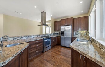 430 3rd Ave in Half Moon Bay, CA - Building Photo - Building Photo