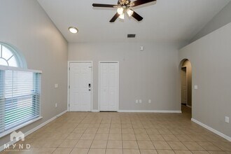 6218 Calamari Pl in Riverview, FL - Foto de edificio - Building Photo