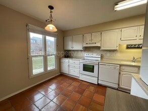 2591 Stratford Dr in St. Joseph, MI - Building Photo - Building Photo