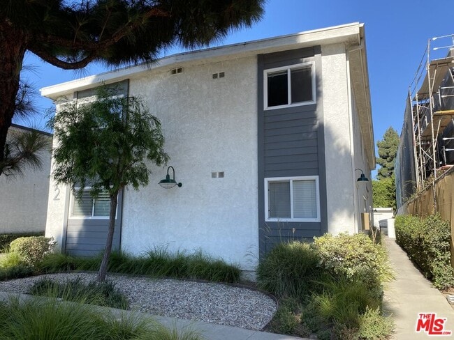 3332 Helms Ave in Culver City, CA - Building Photo - Building Photo