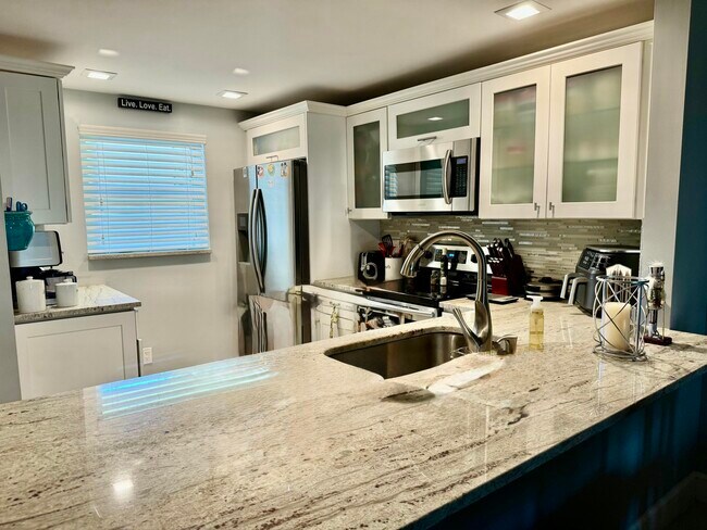 2800 Fiore Way in Delray Beach, FL - Building Photo - Building Photo