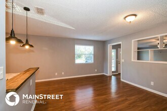 868 Filmore Ln in Orange Park, FL - Building Photo - Building Photo