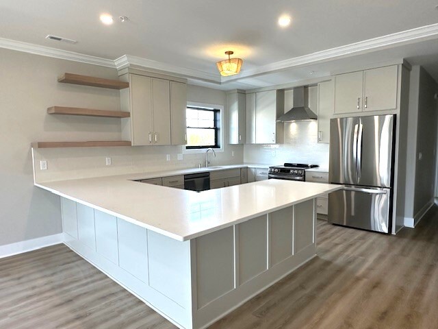 117 W Wisconsin Ave, Unit 117 Wisconsin Ave