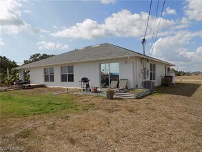 1302 NE 16th Ter in Cape Coral, FL - Building Photo - Building Photo