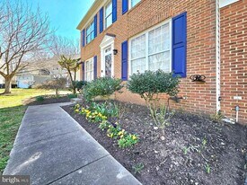 15004 Slippery Elm Ct in Woodbridge, VA - Building Photo