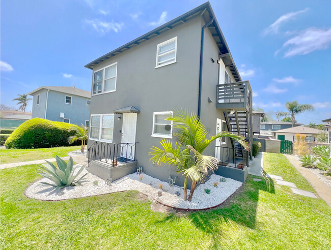 8821 Reading Ave in Los Angeles, CA - Building Photo - Building Photo