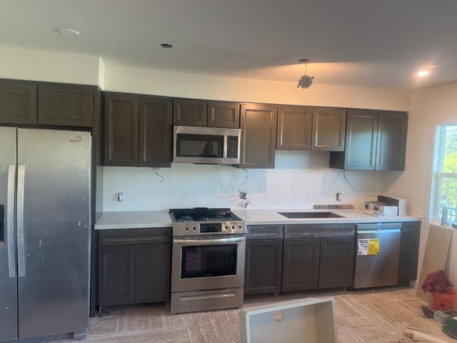 713 E Elder St in Fallbrook, CA - Building Photo - Building Photo