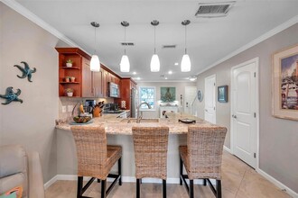 5258 Beach Dr SE in St. Petersburg, FL - Building Photo - Building Photo