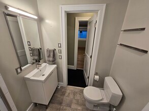 1019 Widdicomb Ave NW in Grand Rapids, MI - Building Photo - Building Photo