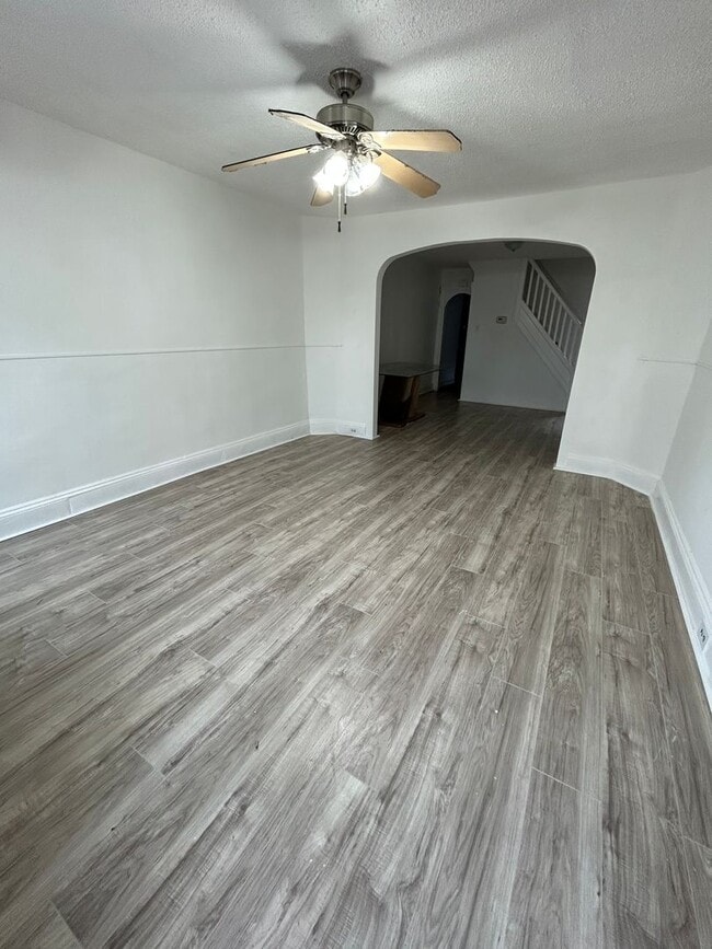 39 Adeline St in Trenton, NJ - Building Photo - Building Photo