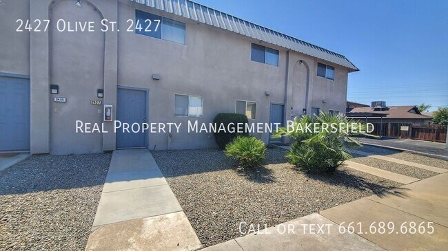 2427 Olive St in Bakersfield, CA - Building Photo - Building Photo