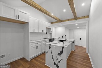 1896 Bonniview St SW in Atlanta, GA - Building Photo - Building Photo