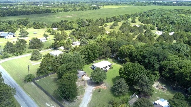 property at 152 Pennell Rd