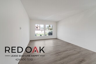 3334 W 83rd St, Unit 3334 in Inglewood, CA - Foto de edificio - Building Photo