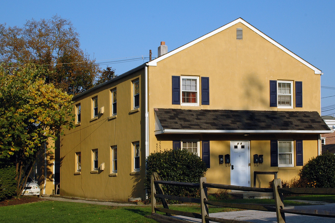 607 S High St in West Chester, PA - Building Photo