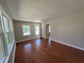 1551 Canfield Ave in Dayton, OH - Building Photo - Building Photo