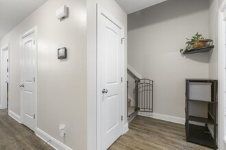 403 Phelps Ct in Jacksonville, NC - Building Photo - Building Photo