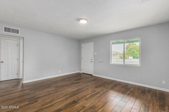 2241 W Whitton Ave in Phoenix, AZ - Building Photo - Building Photo