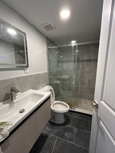 430 Dickinson St in Philadelphia, PA - Building Photo - Building Photo