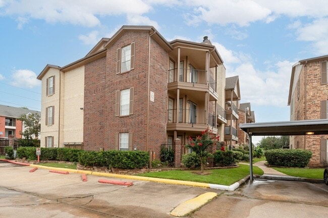 property at 2121 Hepburn St