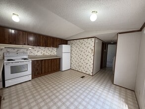 147 Hiatt Ln in West Jefferson, NC - Building Photo - Building Photo