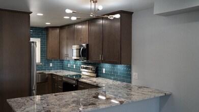 1110 Sherwood Ln in Nichols Hills, OK - Building Photo - Building Photo