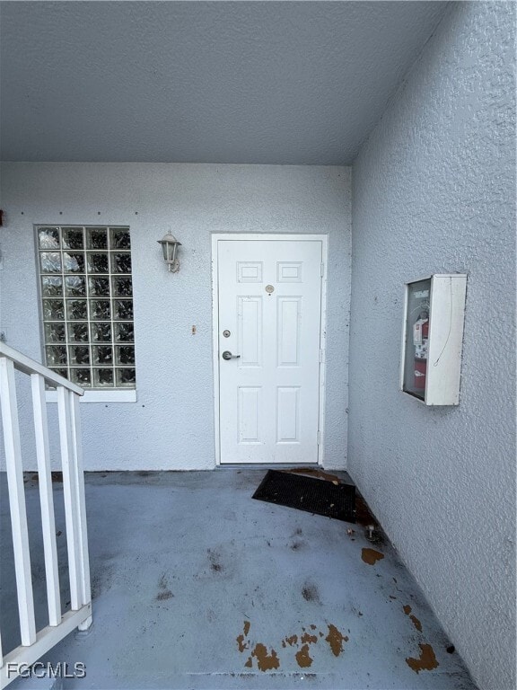 8358 Bernwood Cove Loop in Ft. Myers, FL - Foto de edificio - Building Photo