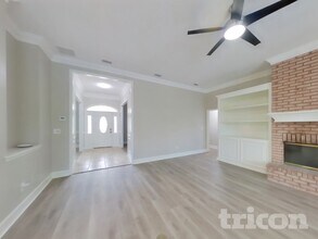 1137 Hideaway Dr N in Jacksonville, FL - Building Photo - Building Photo