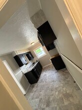 17002 Ridgeton Dr in Cleveland, OH - Building Photo - Building Photo