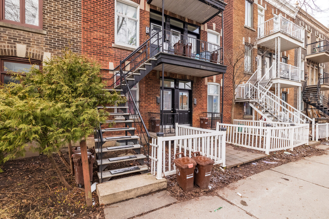 5228-5238 Papineau Av in Montréal, QC - Building Photo