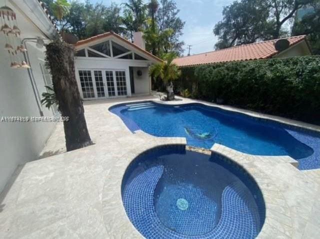 2195 Secoffee St in Miami, FL - Building Photo - Building Photo