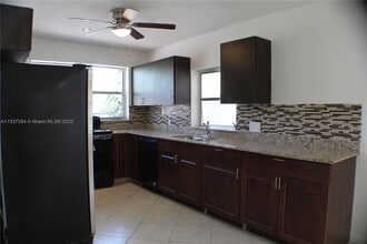 4133 SW 52nd St-Unit -1 in Fort Lauderdale, FL - Building Photo - Building Photo