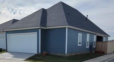 118 Sandstone Ave in Scott, LA - Building Photo - Building Photo