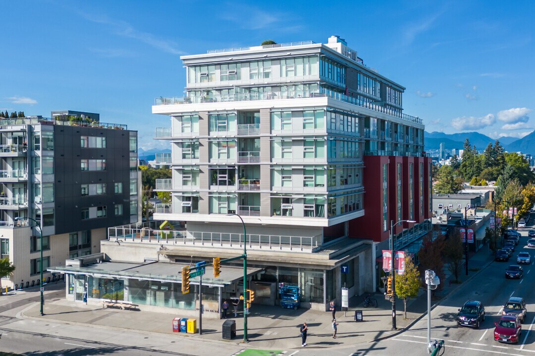 Cambie Star in Vancouver, BC - Building Photo