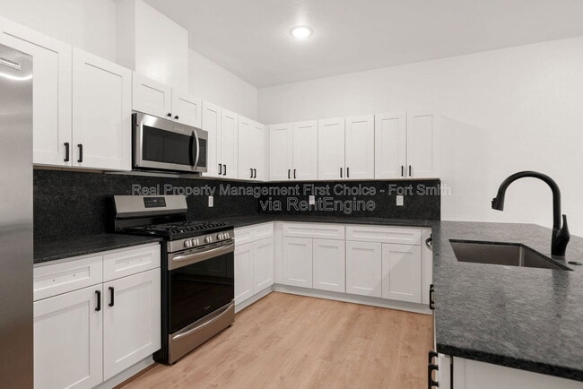 property at 8826 Cantera Dr