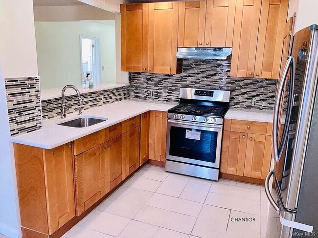 1302 E 84th St in Brooklyn, NY - Building Photo - Building Photo