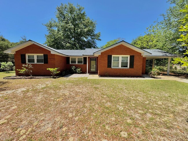property at 870 Perry Blvd