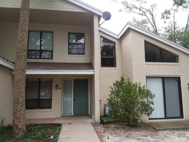 property at 422 S Netherwood Cres