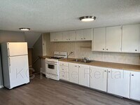 1114 E Myrtle St photo'