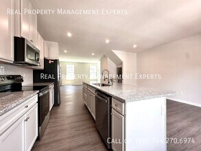 1305 May Apple Dr in Stallings, NC - Building Photo - Building Photo