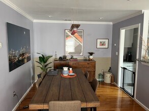 226 Matthews Dr in Newark, NJ - Foto de edificio - Building Photo