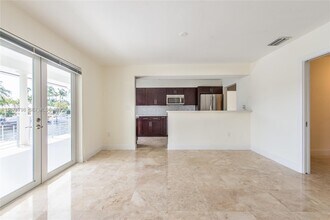 13001 Nevada St in Coral Gables, FL - Building Photo - Building Photo
