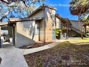 6345 Newtown Cir in Tampa, FL - Foto de edificio - Building Photo