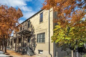 350 W Pierpont Ave, Unit W203 in Salt Lake City, UT - Foto de edificio - Building Photo